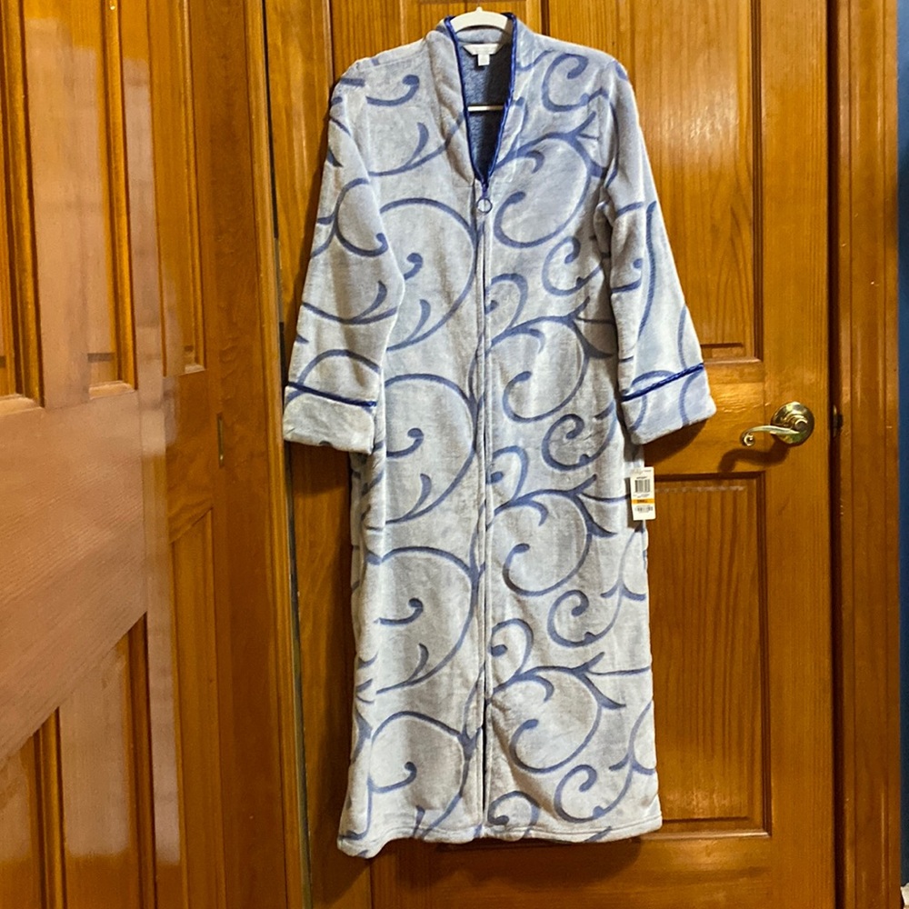 Charter Club Women’s Front Zip Plush Robe